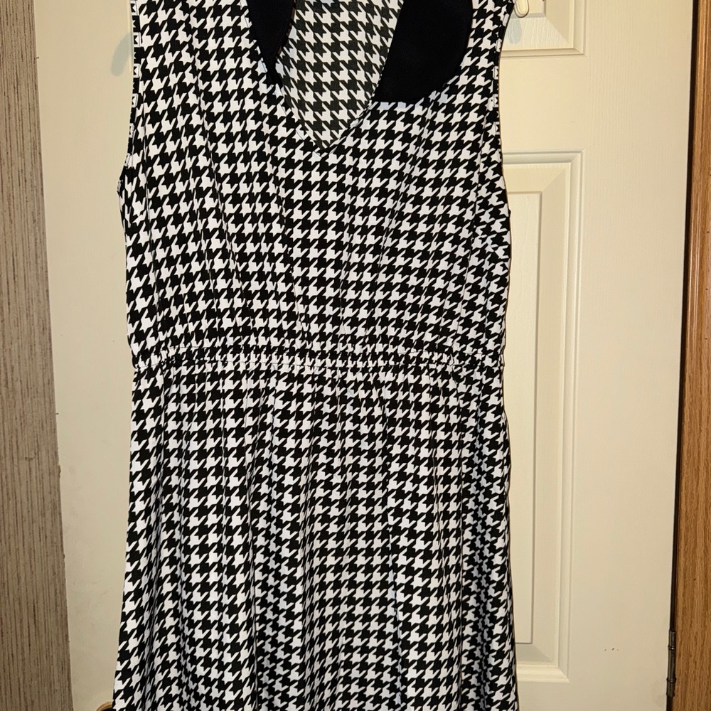 Kardashian Kollection Black and White A-Line Dress